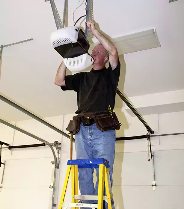 Raynor Garage Door Opener Repair in Hallandale, FL