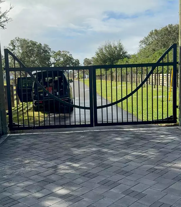 Swing Gate Repair in Hallandale, FL